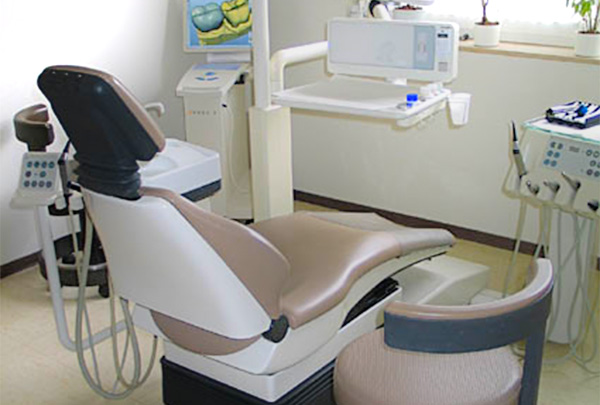 Einrichtung - Zahnarztpraxis in 46562 Voerde-Spellen